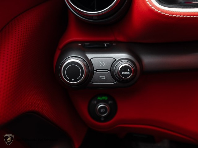 Ferrari 812 GTS