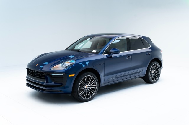 2024  Macan  in , 