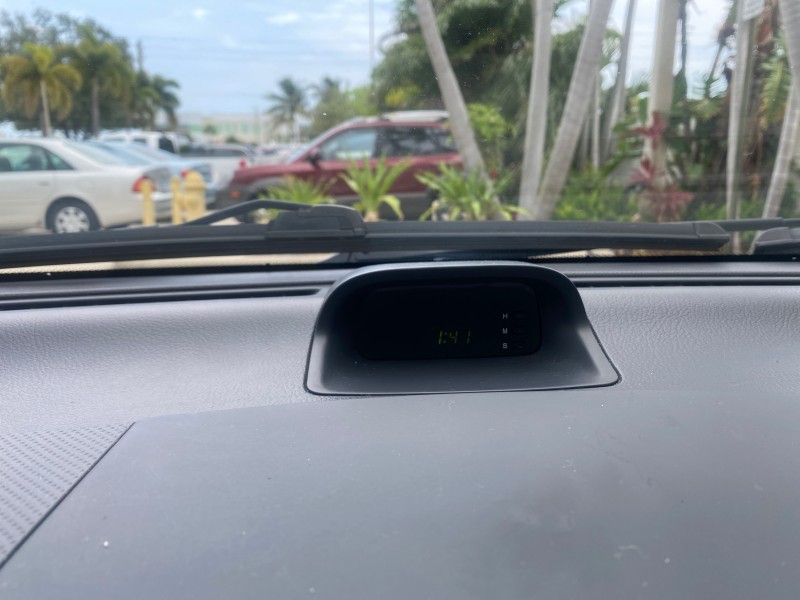 2011 Chevrolet Aveo LS LOW MILES 18,766 in , 