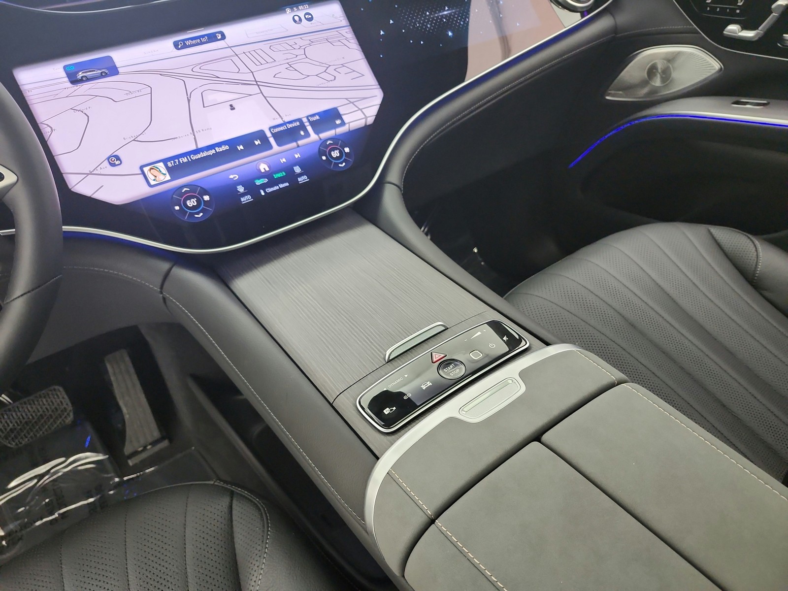 New 2026 Polar White Mercedes-Benz EQS 400 image 11