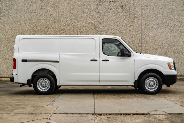 2021 Nissan NV Cargo S 11