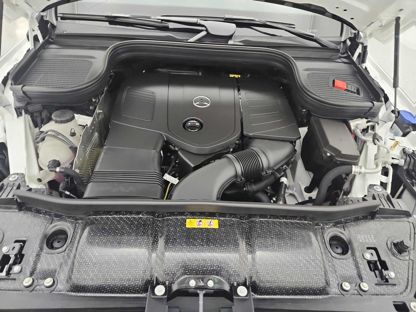 New 2026 Polar White Mercedes-Benz GLE 350 image 12