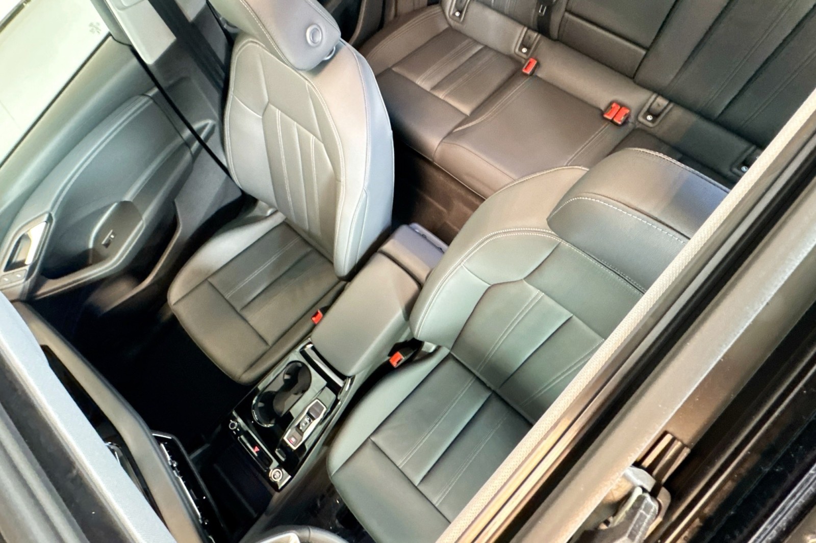 New 2025 Mythos Black Metallic Audi Premium quattro image 18