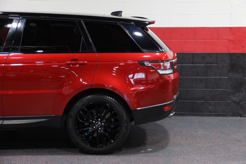 2017 Land Rover Range Rover Sport V6 Supercharged SE 4dr Suv in , 