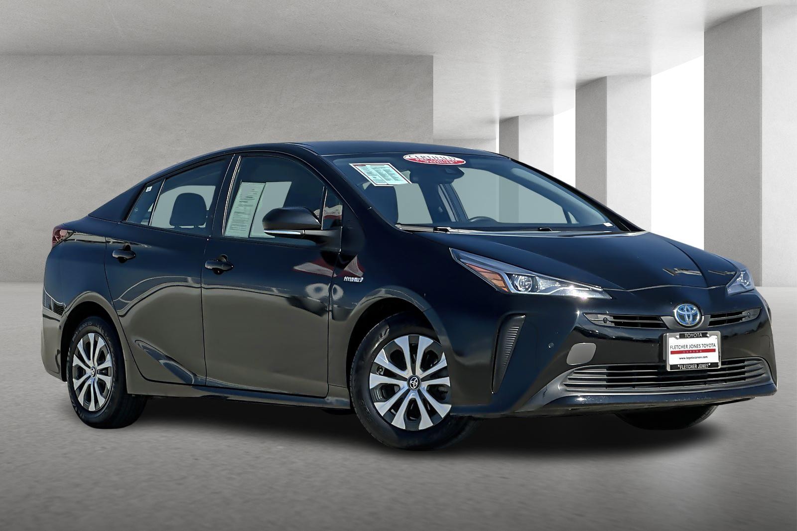 2021 toyota prius le