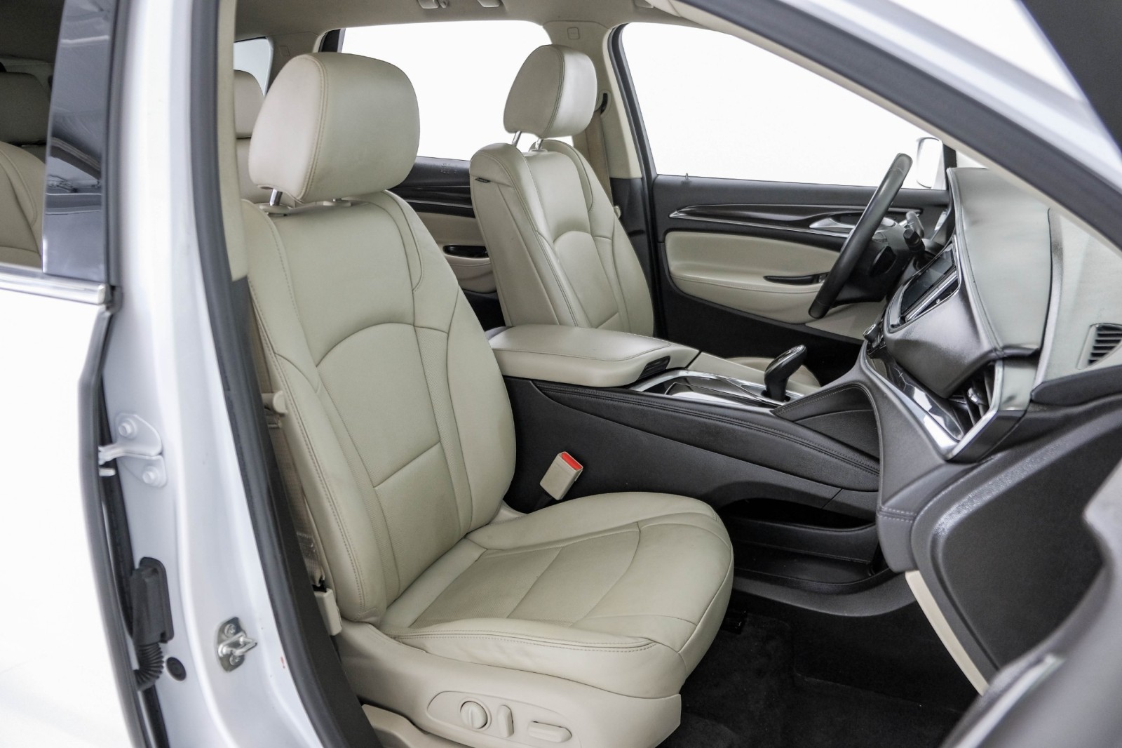 2020 Buick Enclave ESSENCE BLIND SPOT ASSIST LEATHER HEATED SEATS REA 36