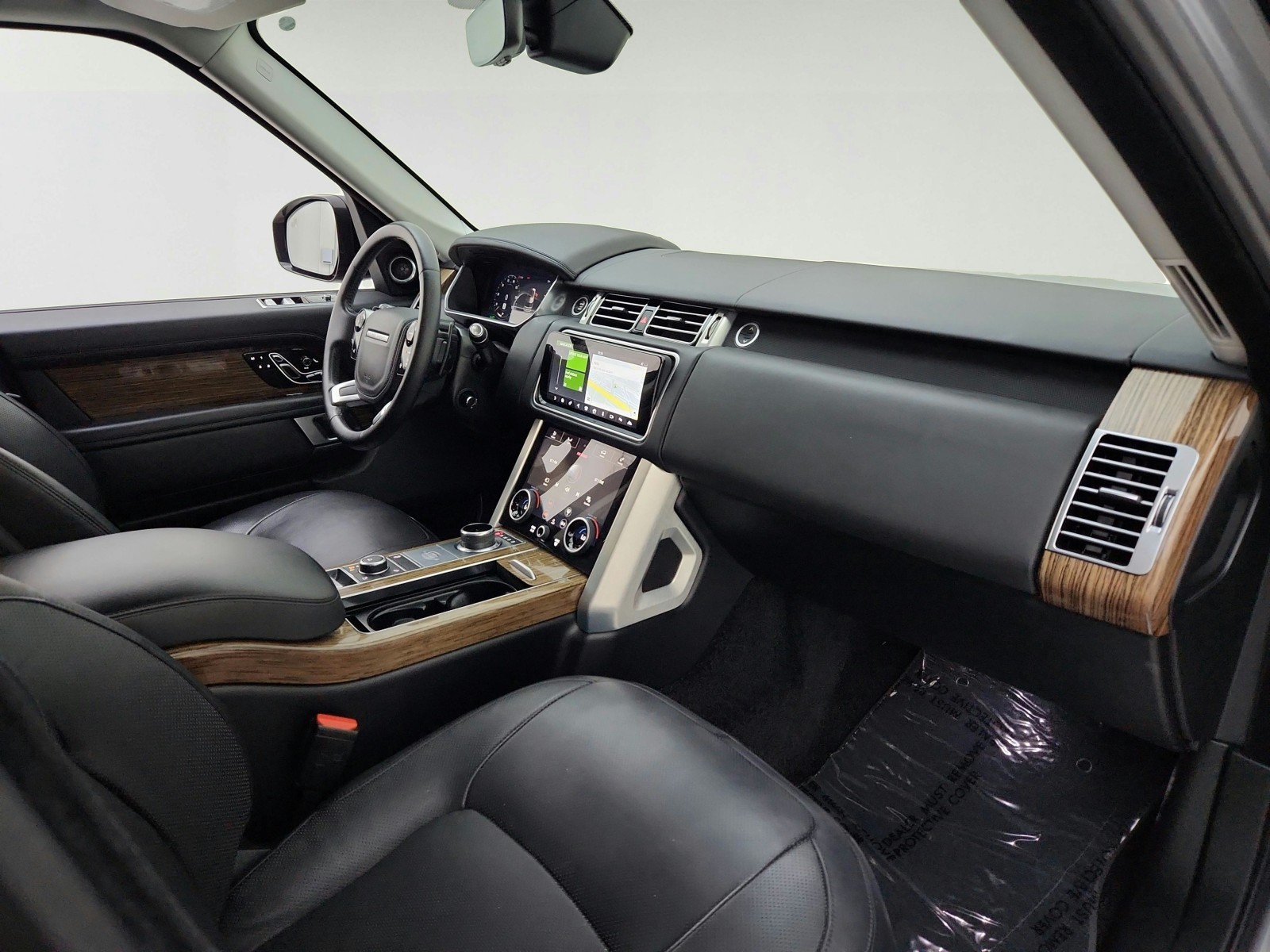 Used 2021 EIGER GREY Land Rover Westminster image 29