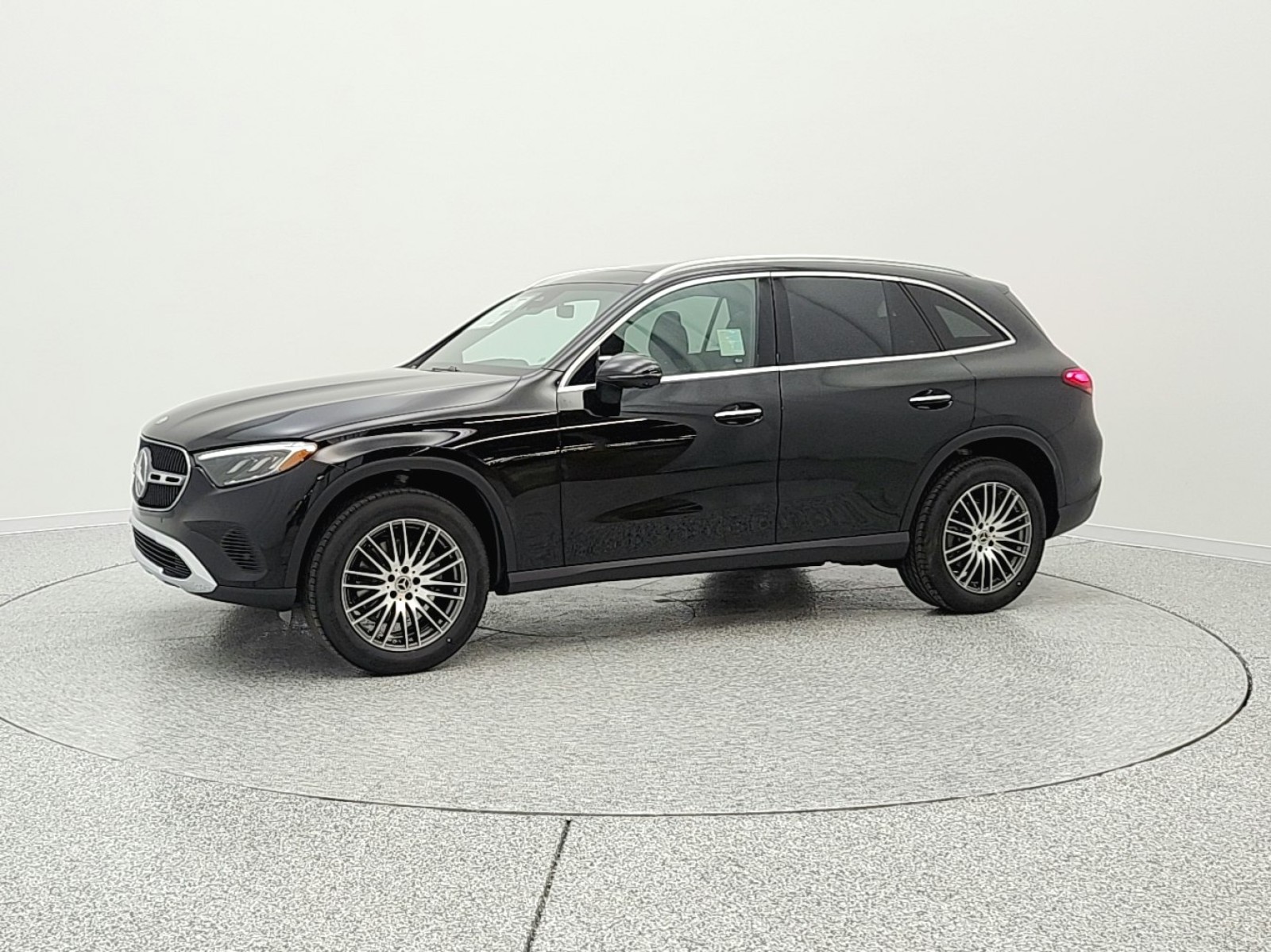 New 2026 Black Mercedes-Benz GLC 300 image 8