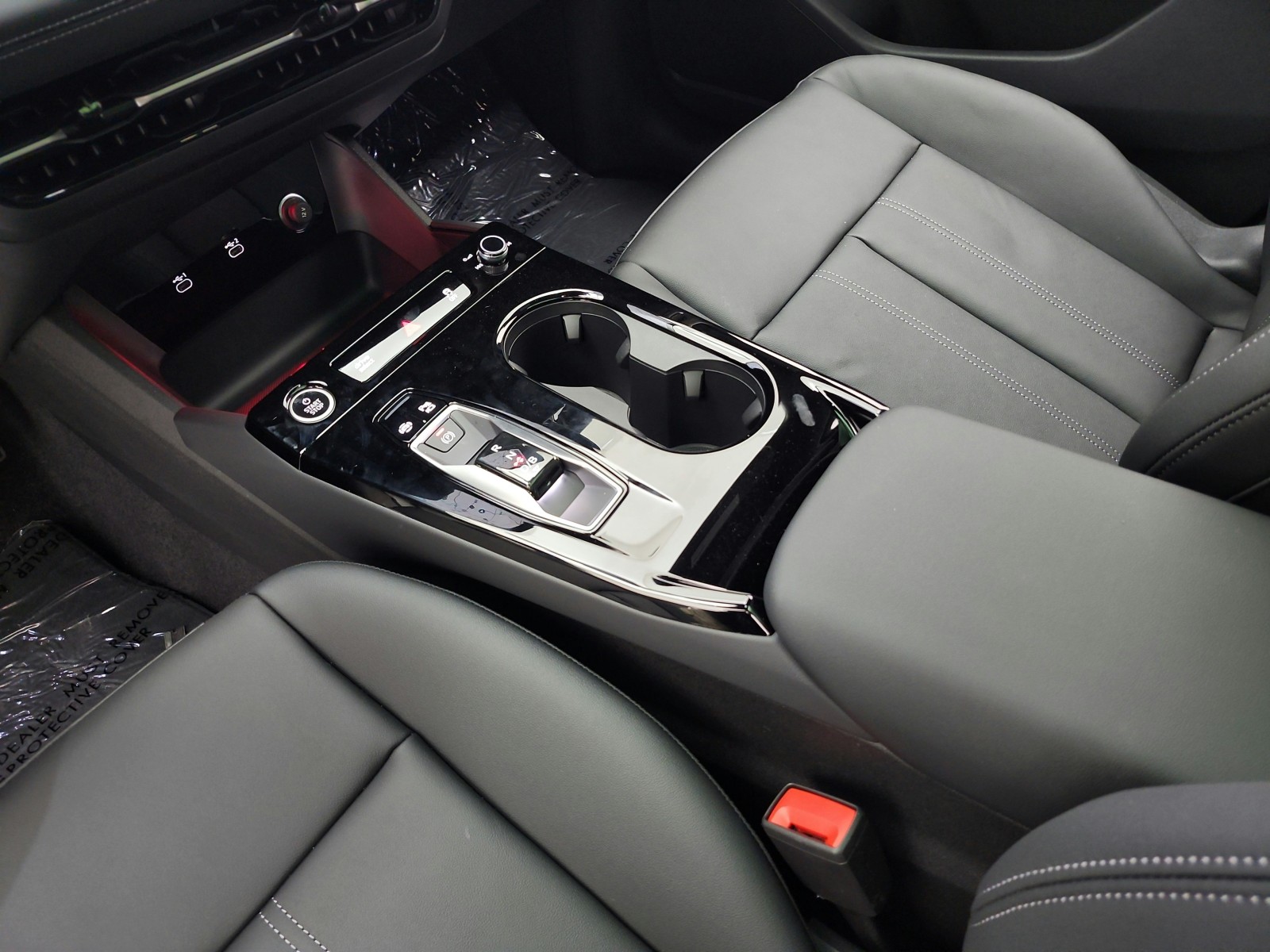 New 2027 Glacier White Metallic Audi Premium Plus quattro image 10