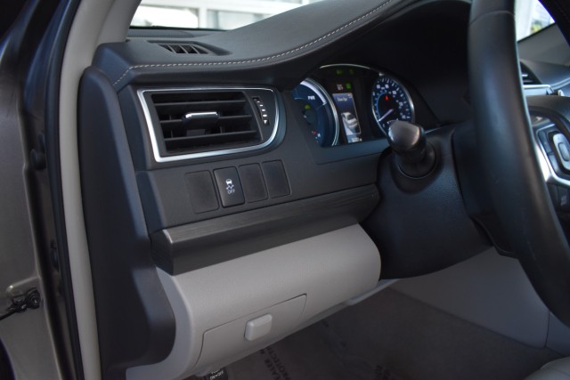 2015 Toyota Camry Hybrid Hybrid Leather Heated Front Seats Keyless Start Sa 24