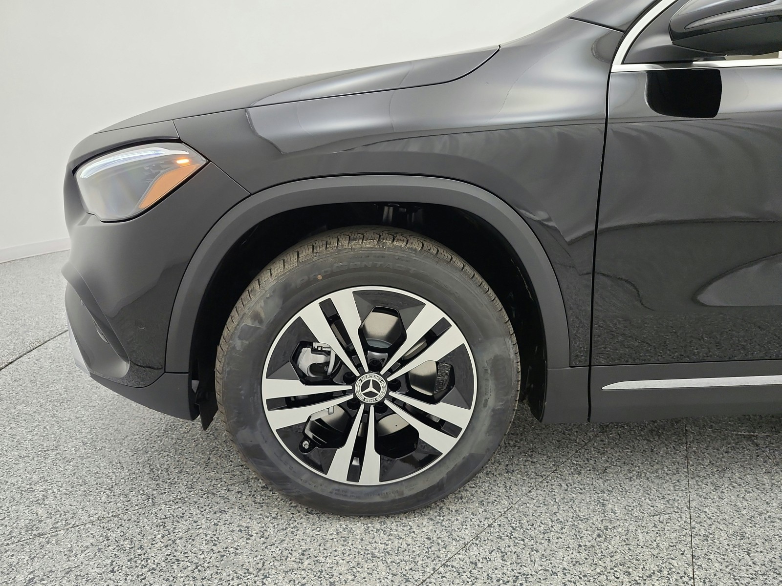 New 2026 Night Black Mercedes-Benz GLA 250 SUV image 13