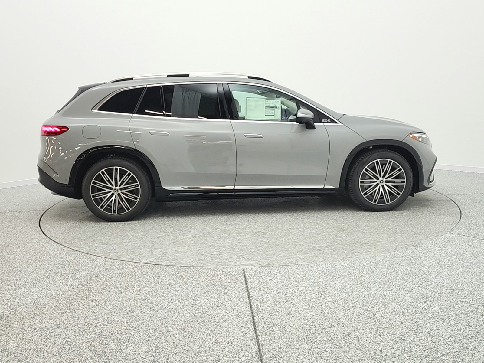 New 2026 MANUFAKTUR Alpine Grey Mercedes-Benz EQS 550 image 4