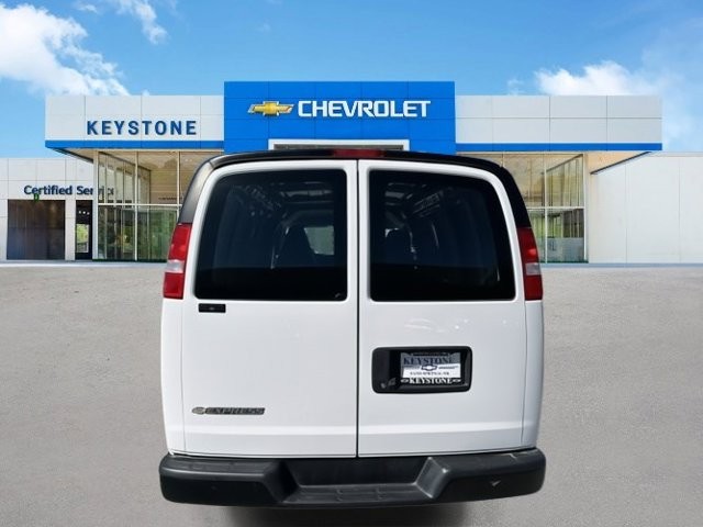 2021 Chevrolet Express Cargo Van  4