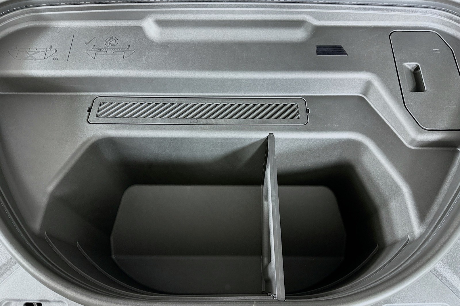 New 2027 Magnet Gray Audi Premium image 12