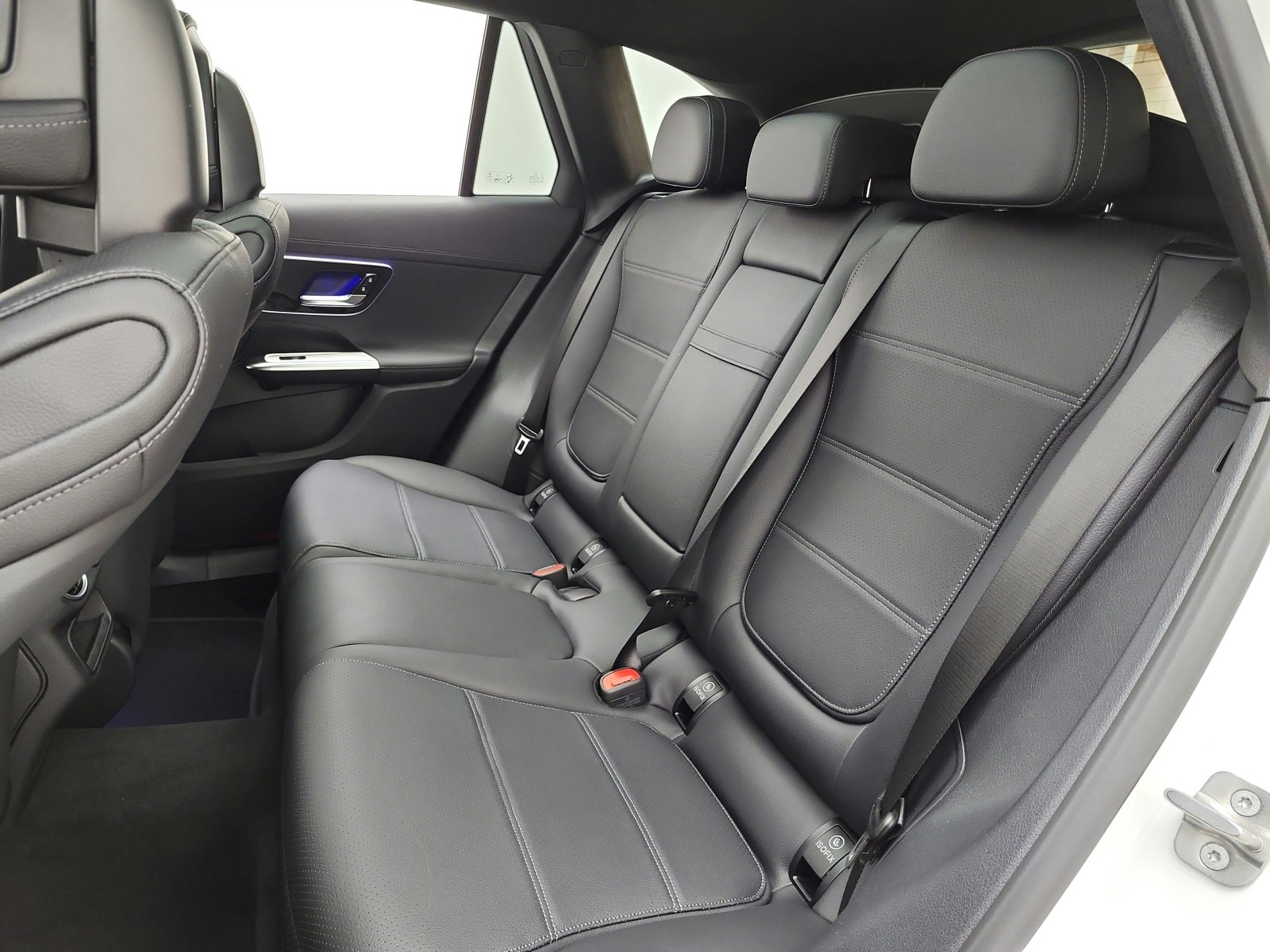 New 2027 Polar White Mercedes-Benz GLC 300 SUV image 11