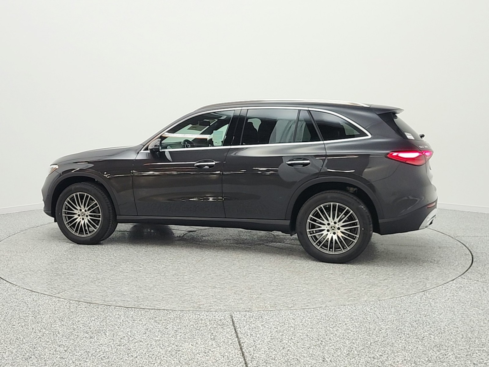 New 2026 Graphite Grey Metallic Mercedes-Benz GLC 300 image 8