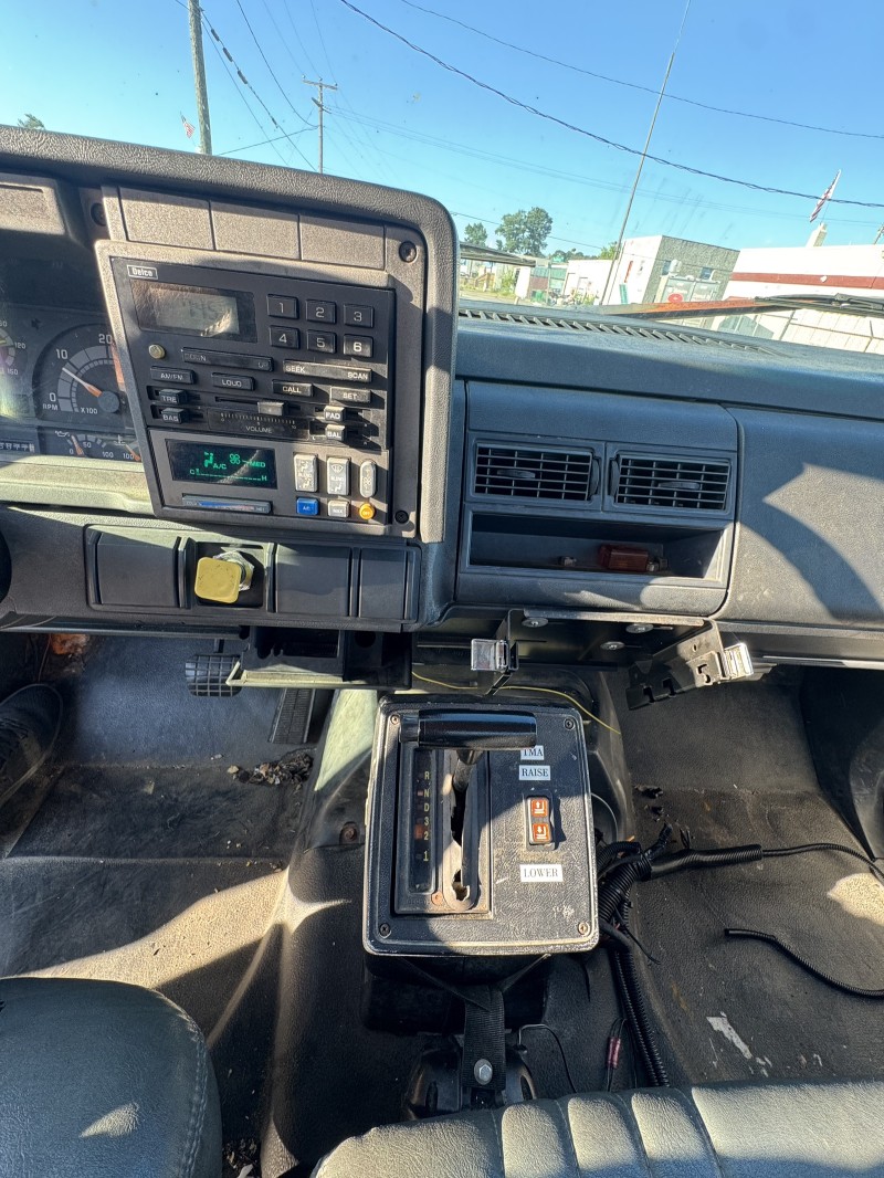2002 GMC 7500 Attenuator Crash Cushion Truck in ,