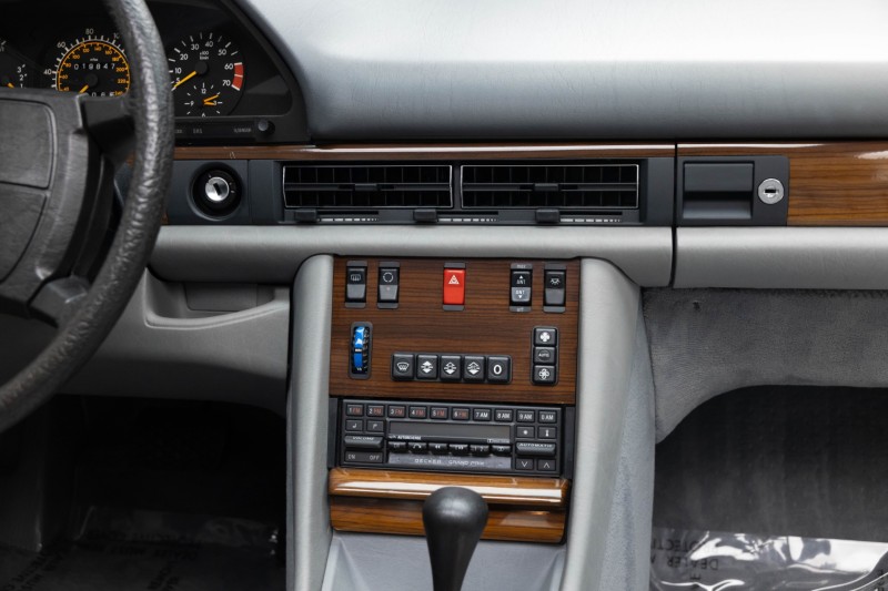 1986 Mercedes-Benz 420-Class 420 SEL in , 