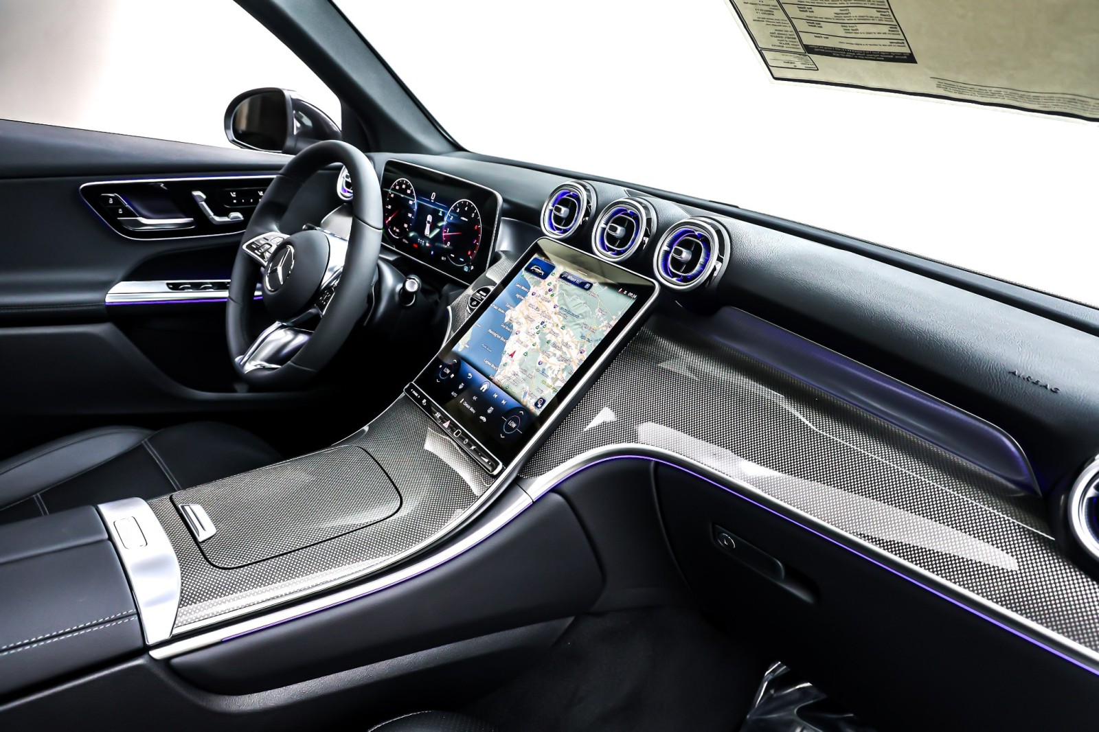 New 2026 Graphite Grey Metallic Mercedes-Benz GLC 300 image 5