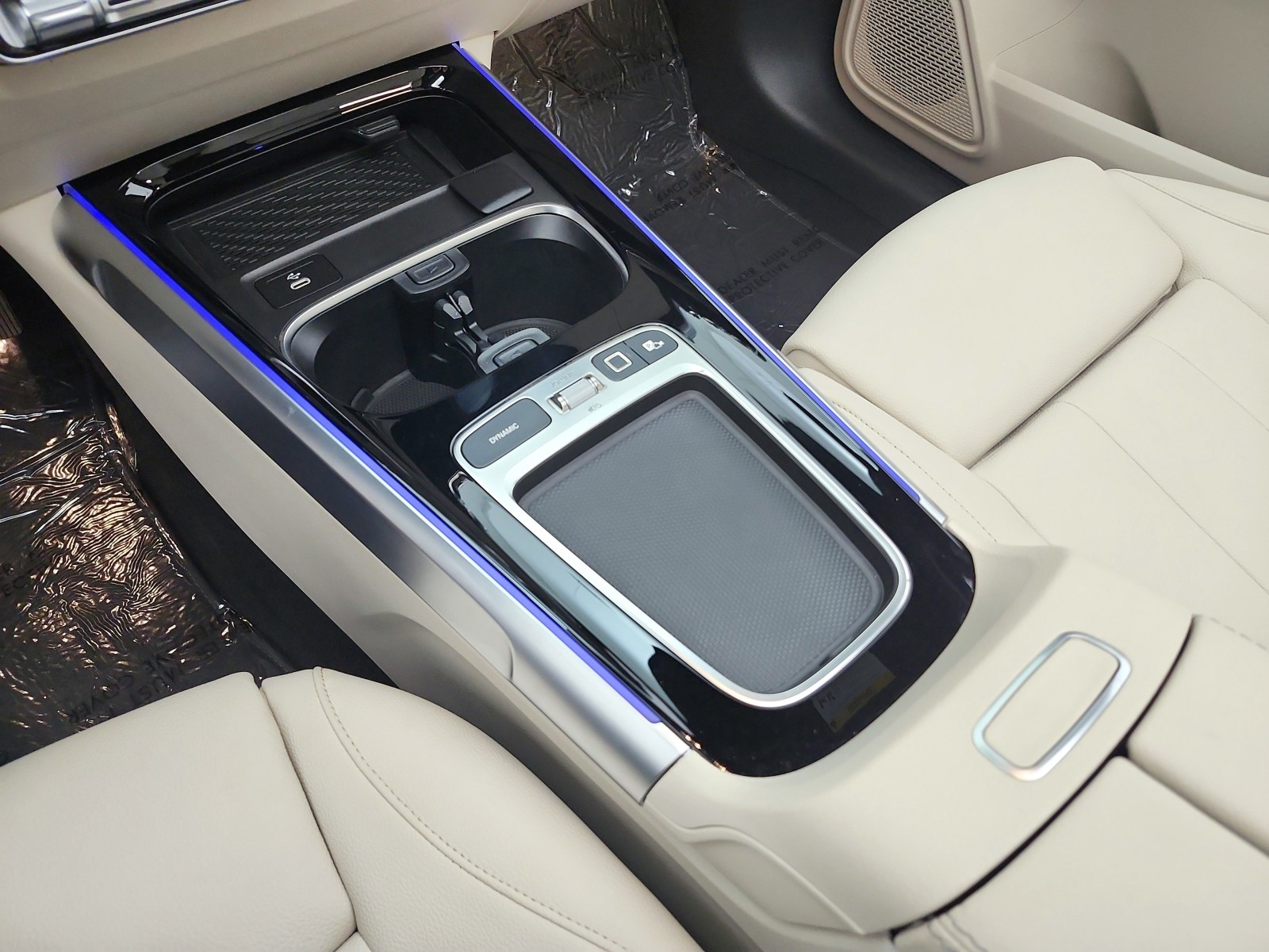 Certified Used 2025 Night Black Mercedes-Benz GLB 250 SUV image 14