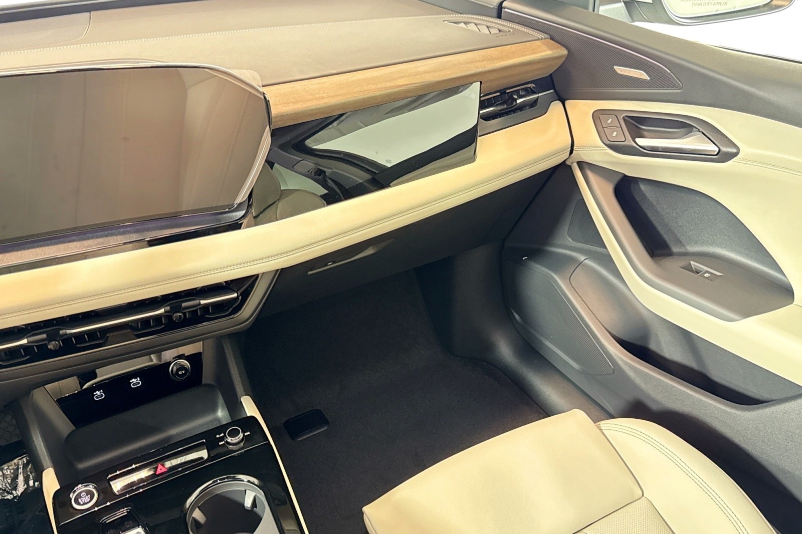 New 2025 Glacier White Metallic Audi Premium Plus quattro image 20