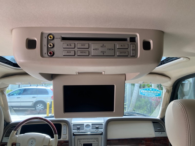 2004 Lincoln Navigator LOW MILES 67,511 SUNROOF in ,