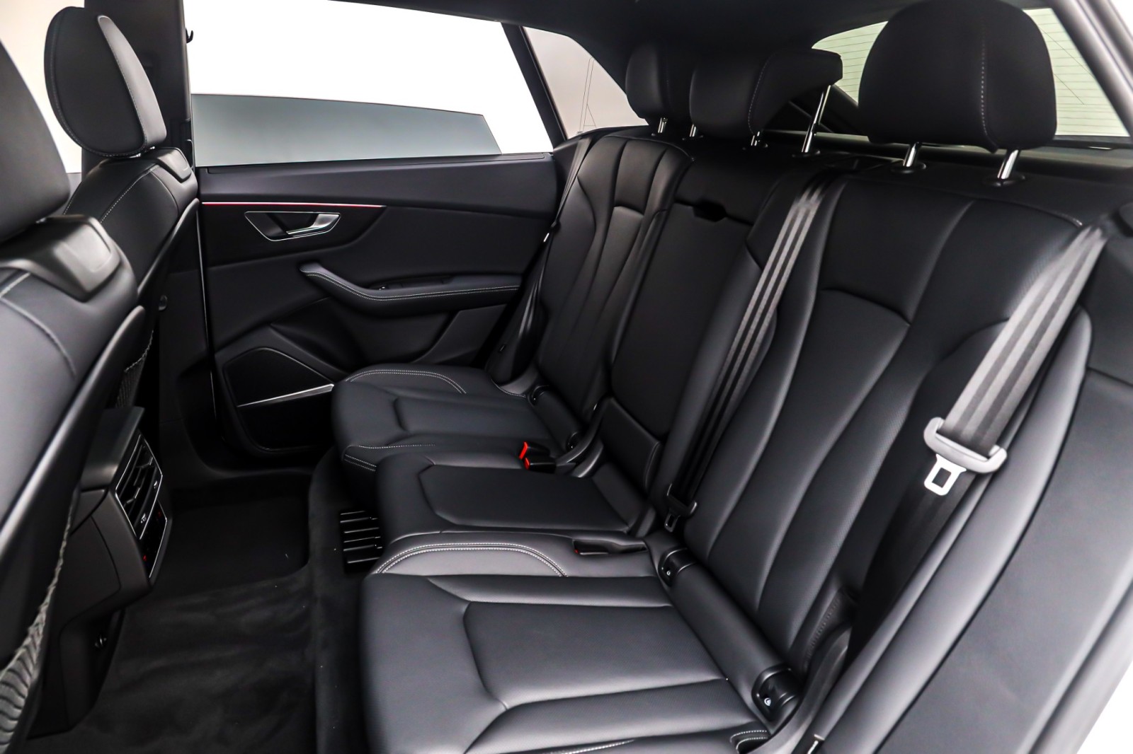 New 2026 Glacier White Metallic Audi Premium Plus quattro image 8