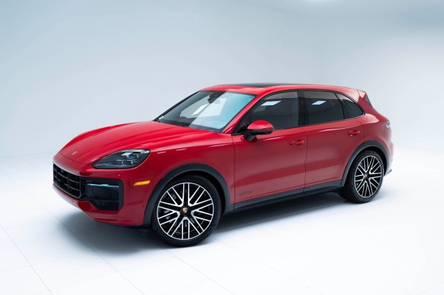 2025  Cayenne GTS in , 