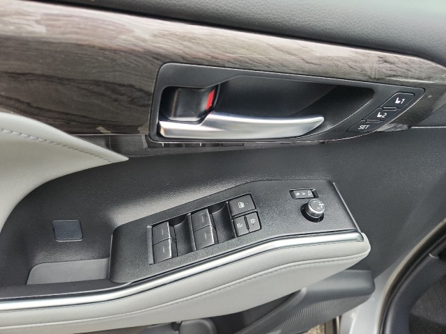 ToyotaHighlander13