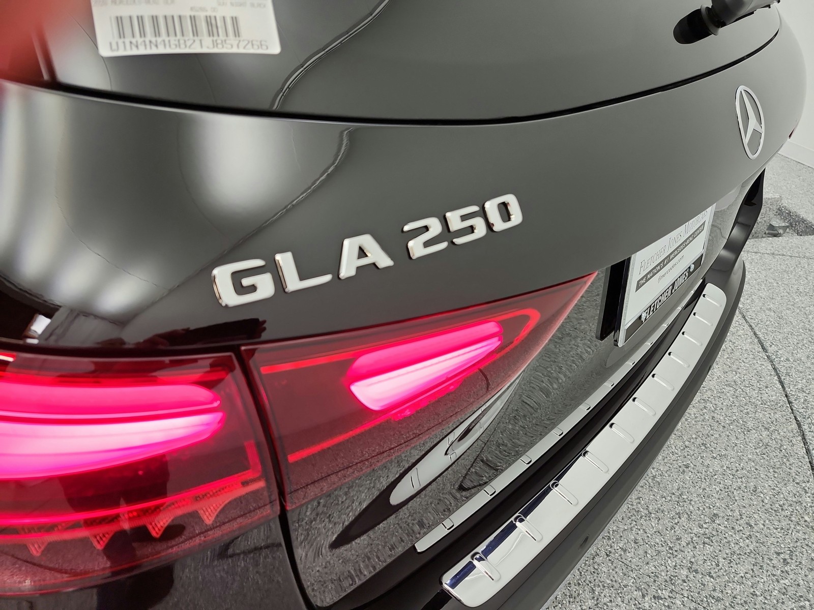 New 2026 Night Black Mercedes-Benz GLA 250 SUV image 31