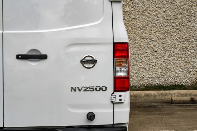 2021 Nissan NV Cargo S 48