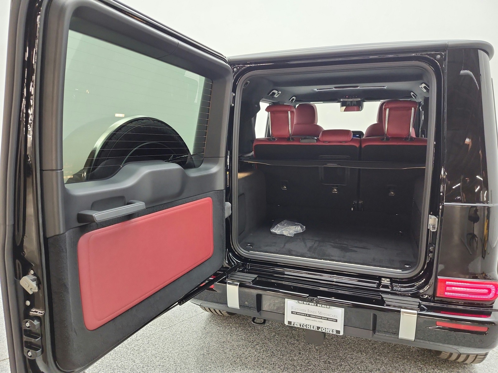 Certified Used 2025 Black Mercedes-Benz G 550 SUV image 18