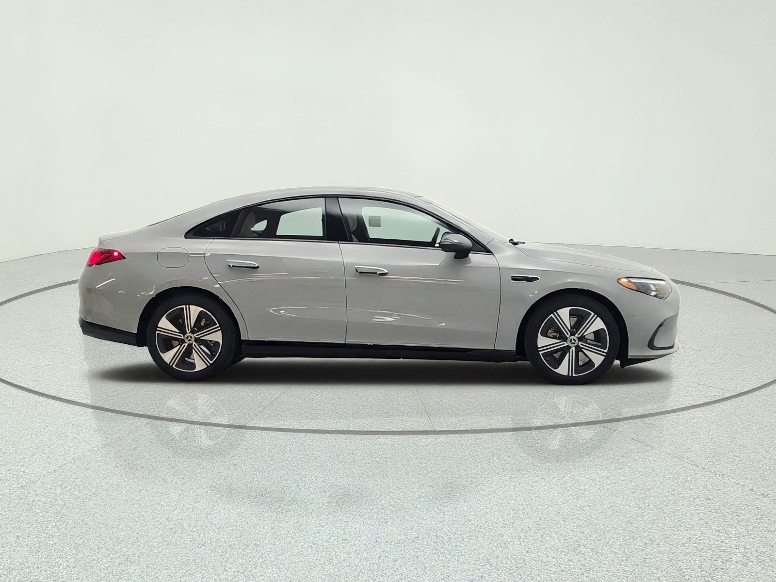 New 2027 MANUFAKTUR Alpine Grey Mercedes-Benz CLA 250+ Electric RWD image 4