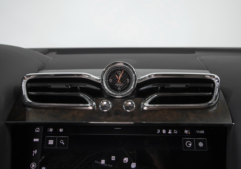 2024 Bentley Bentayga EWB Bentayga EWB Azure ($281,000 MSRP) *1-OWNER* in , 