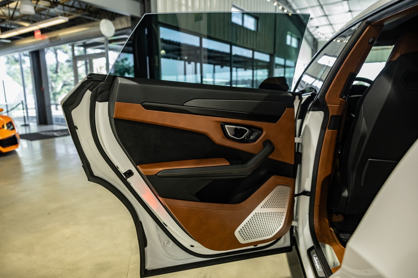 Used Car 2023 Lamborghini Urus  S For Sale Under $240,000 In Boerne, Texas