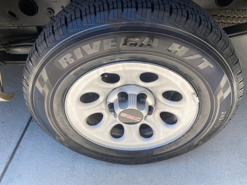 2005 GMC Sierra 1500 LOW MILES 83837 AC NO ACCIDENTS in ,