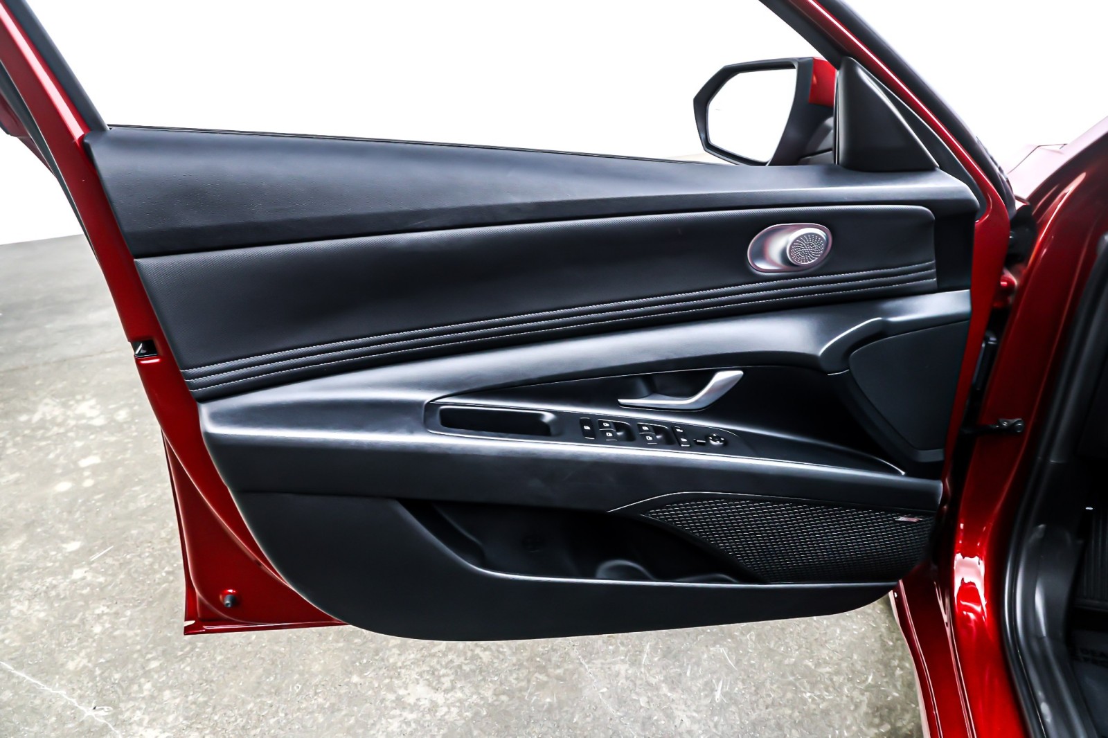 Used 2023 Ultimate Red Hyundai Limited image 21