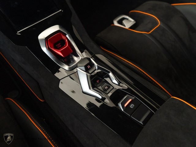 Lamborghini Huracan Sterrato
