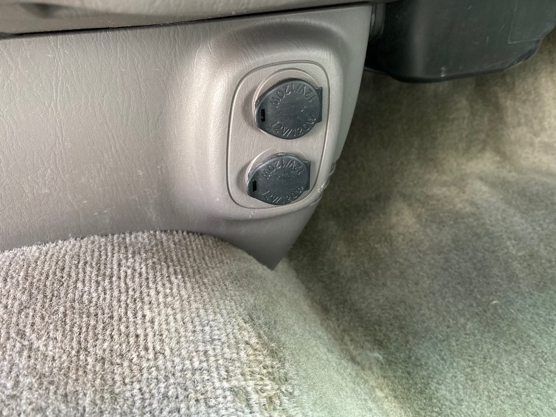 2002 Toyota Tundra SR5 LOW MILES 94,632 1 OWNER in , 