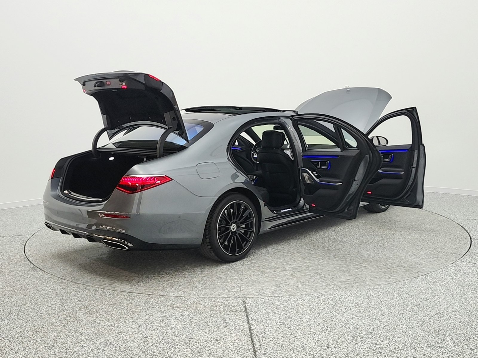 Certified Used 2025 Selenite Grey Metallic Mercedes-Benz S 580 4MATIC® Sedan image 9