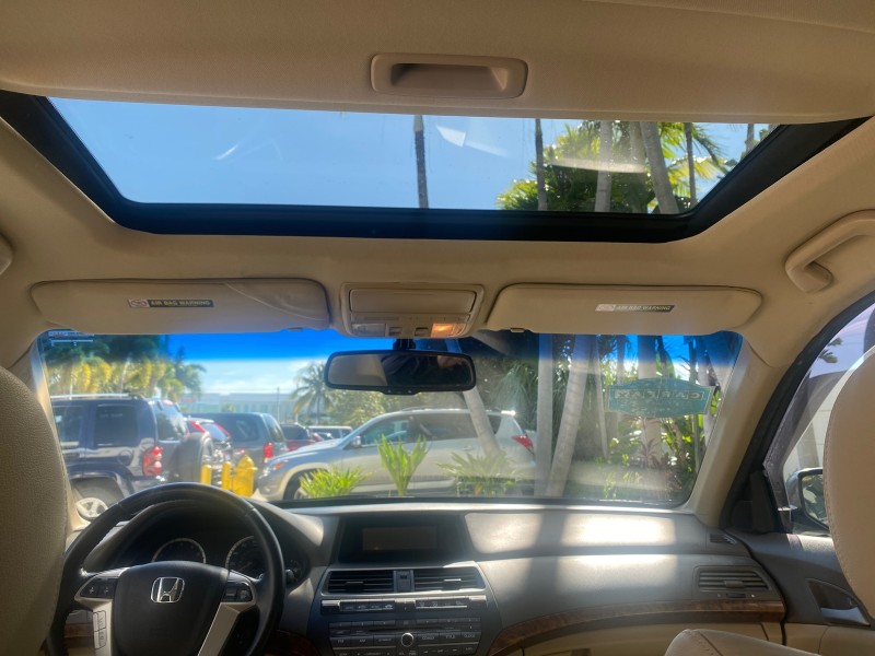 2010 Honda Accord Sdn EX-L LOW MILES 68,167 in , 