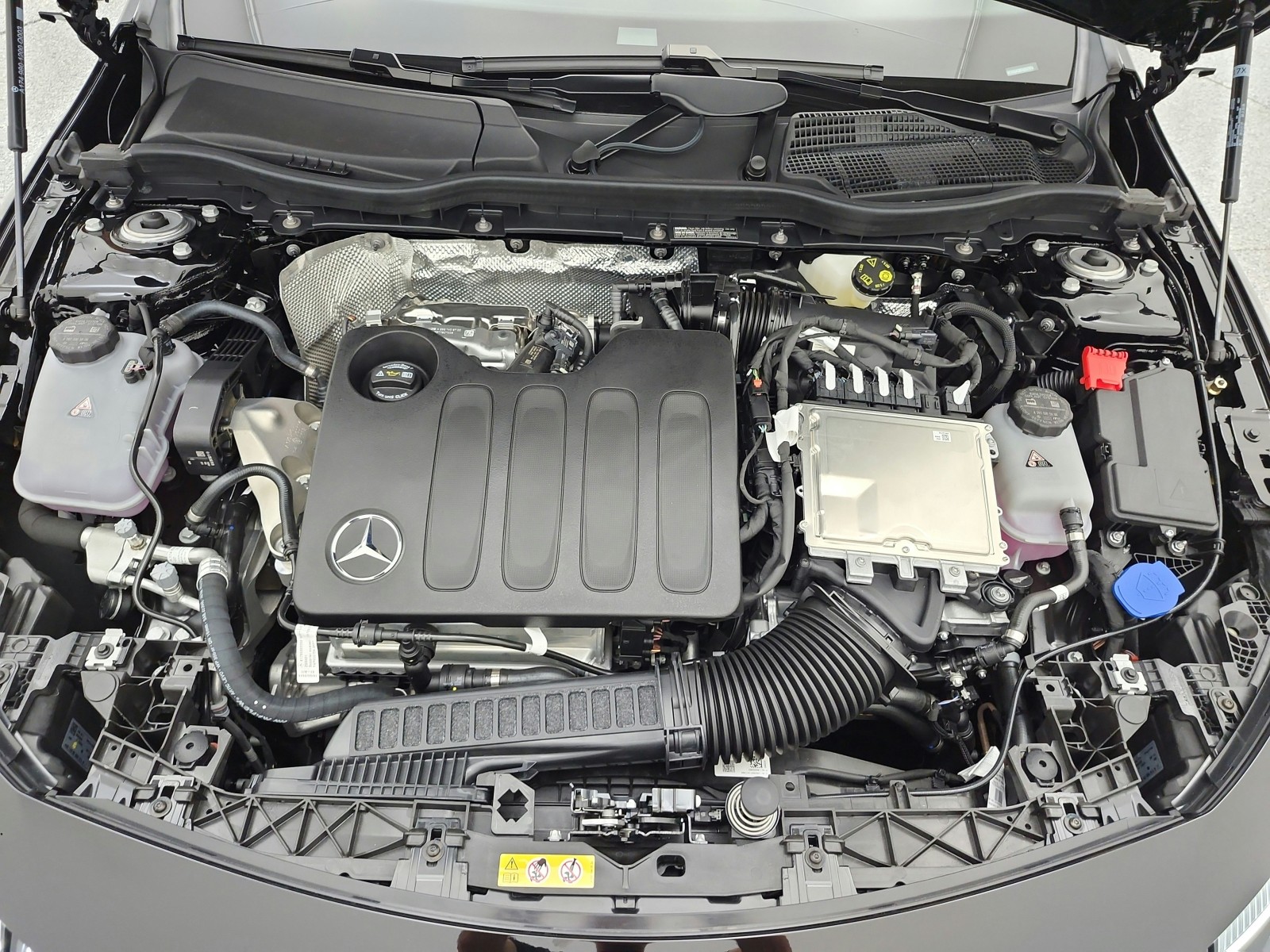 New 2027 Night Black Mercedes-Benz CLA 220 Hybrid FWD image 12