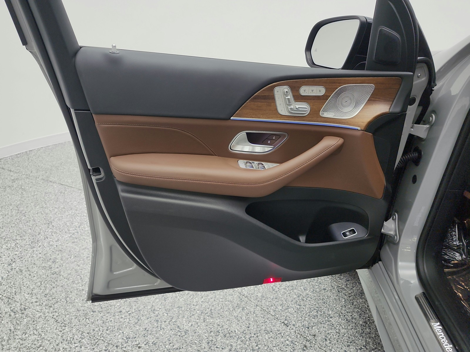 Used 2025 MANUFAKTUR Alpine Grey Mercedes-Benz GLE 350 SUV image 15