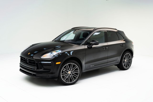 2025  Macan  in , 