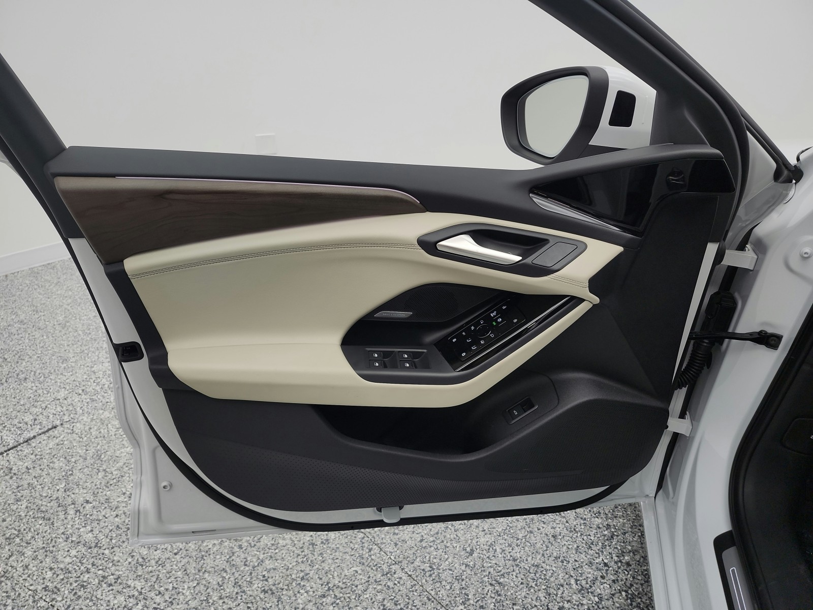 Used 2025 Glacier White Metallic Audi Prestige RWD image 13