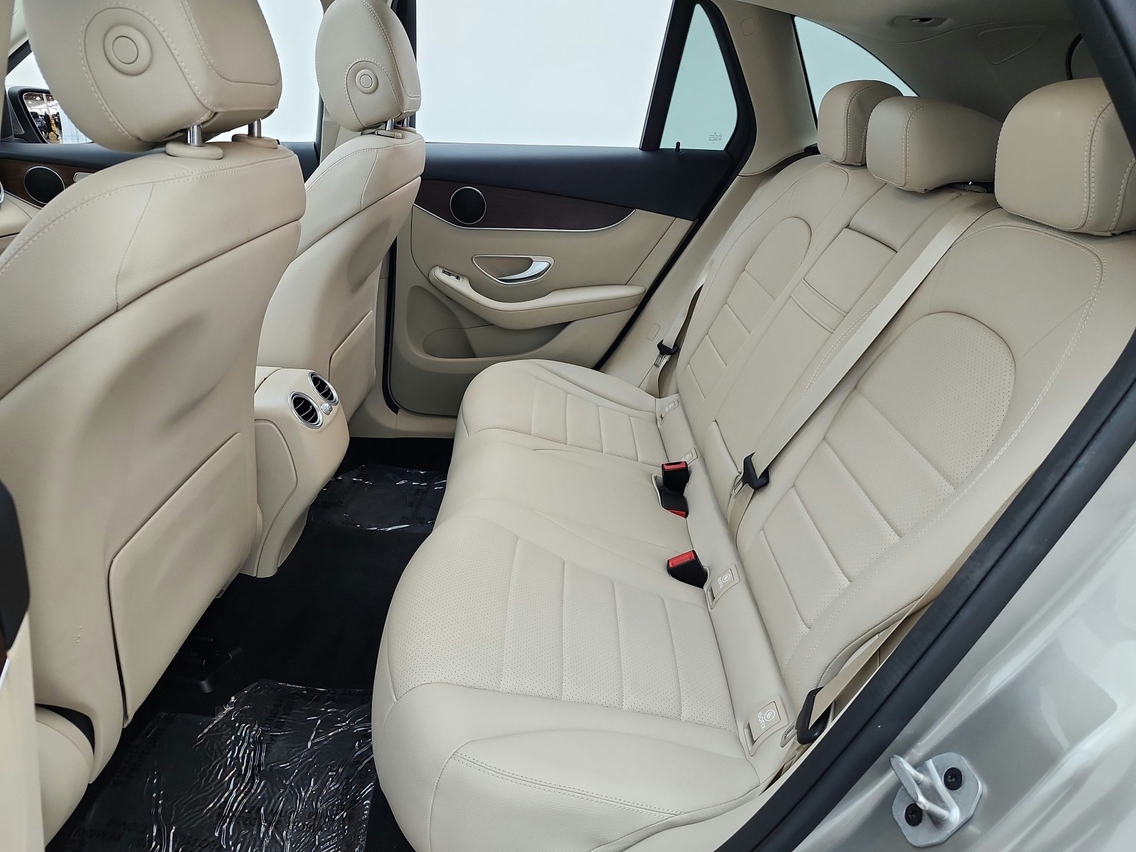 Used 2022 Mojave Silver Metallic Mercedes-Benz GLC 300 SUV image 22