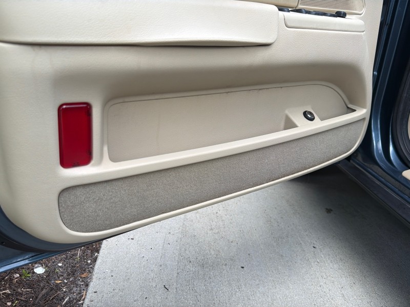 2007 Mercury Grand Marquis LS LOW MILES 52,599 1 OWNER in ,