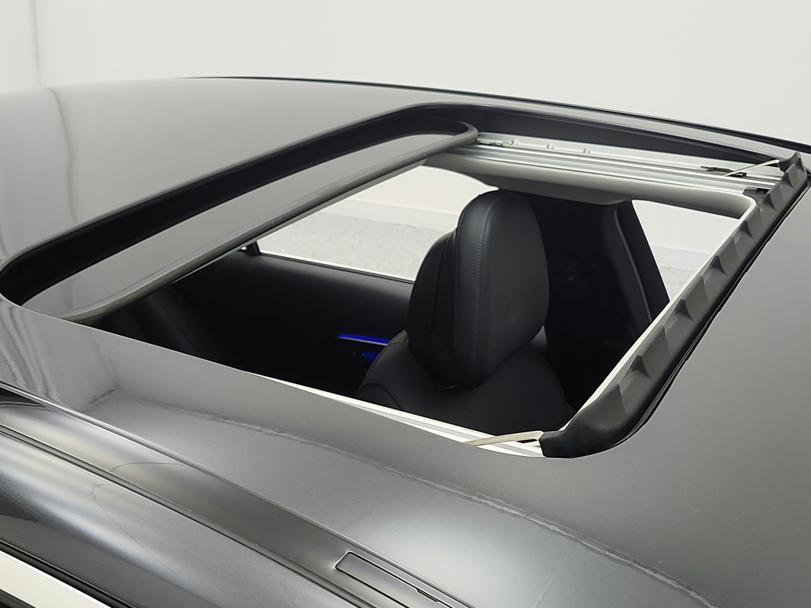 Used 2023 Graphite Grey Metallic Mercedes-Benz C 300 Sedan image 23