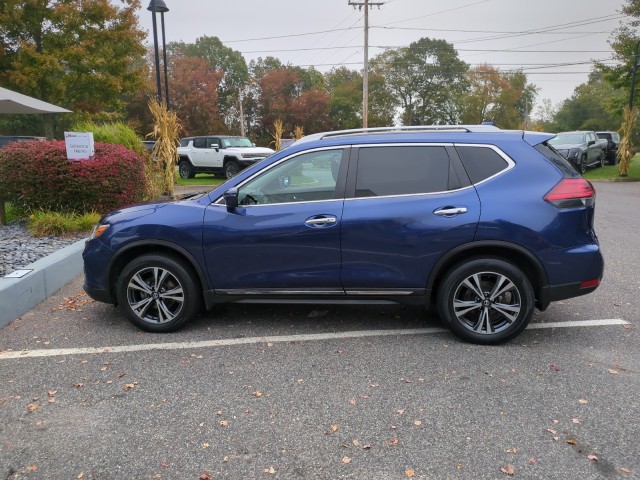 2017 Nissan Rogue SL 2