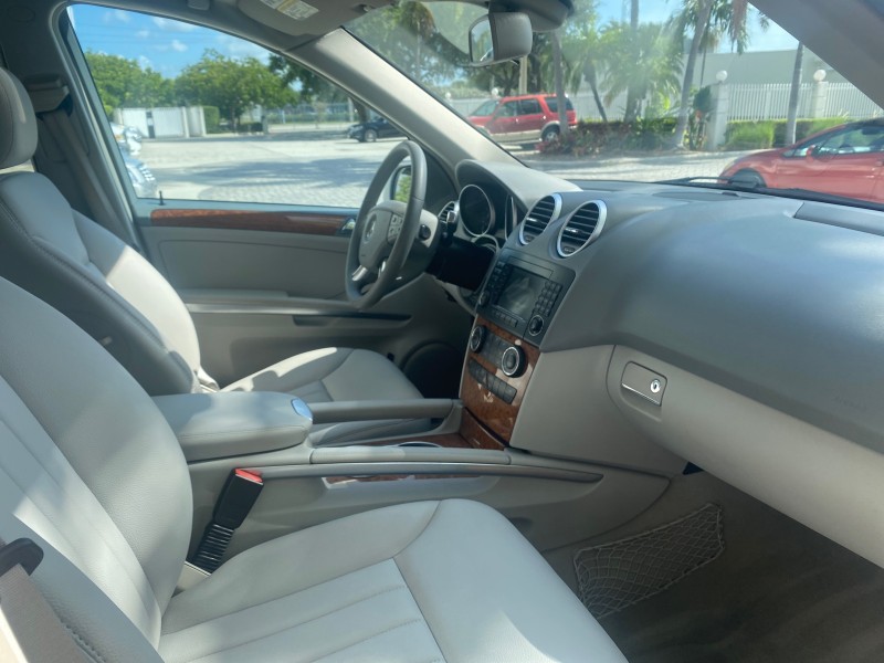 2008 Mercedes-Benz M-Class 3.5L 1 OWNER LOW MILES 48,493 in , 